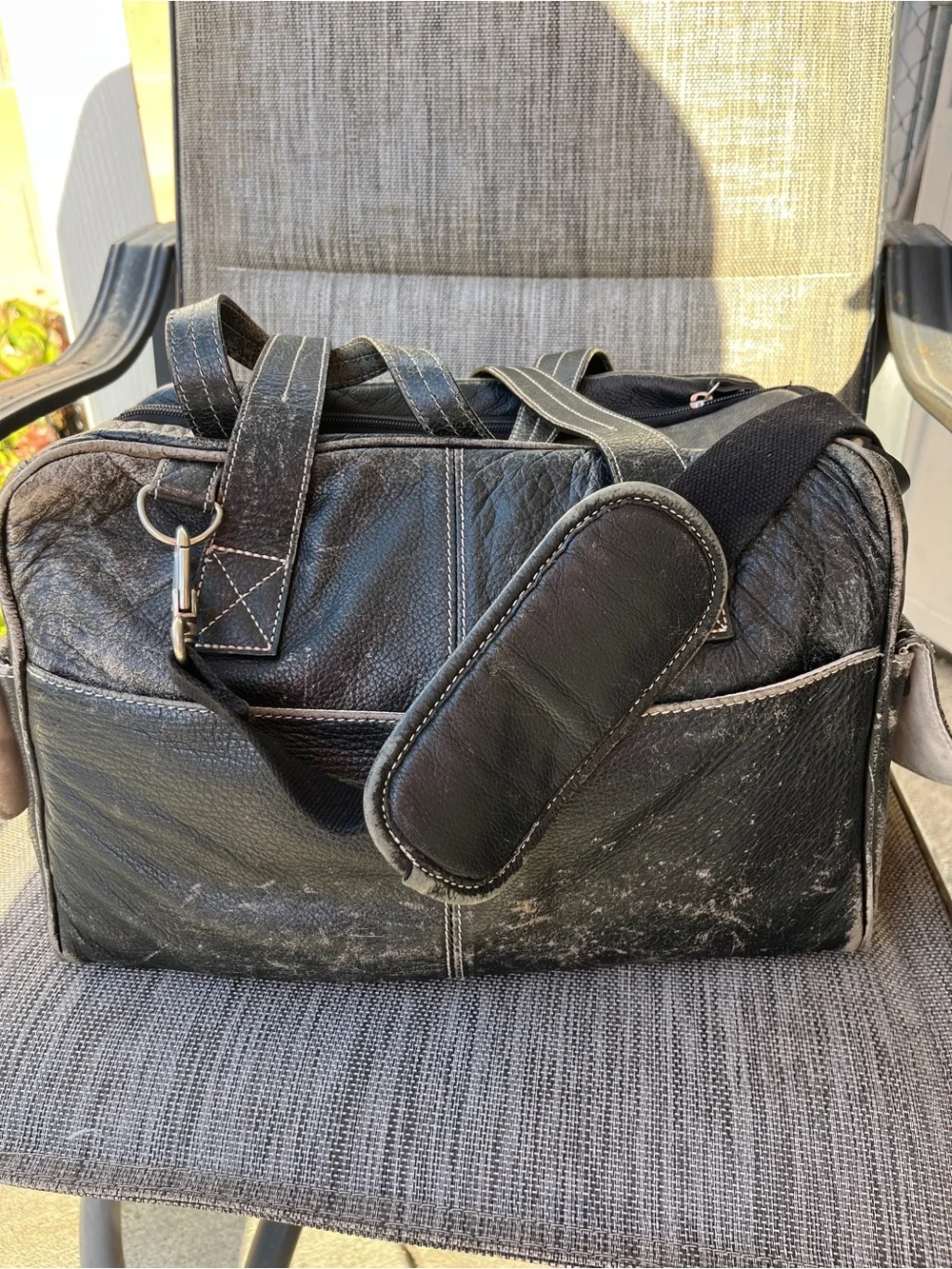 Jill-E Designs Medium Camera Bag.